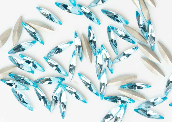 プレシオサ ファンシーストーン スリムナベット型 アクアボヘミア 11×3mm