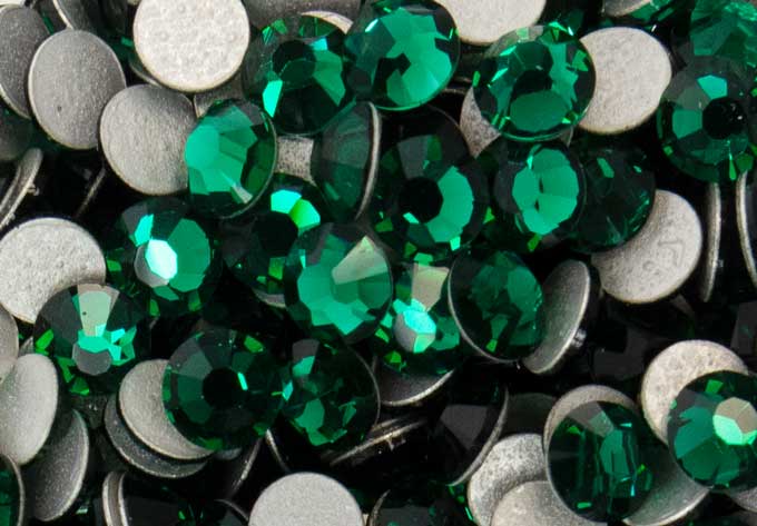 プレシオサ HOTFIX MAXIMA エメラルドss20