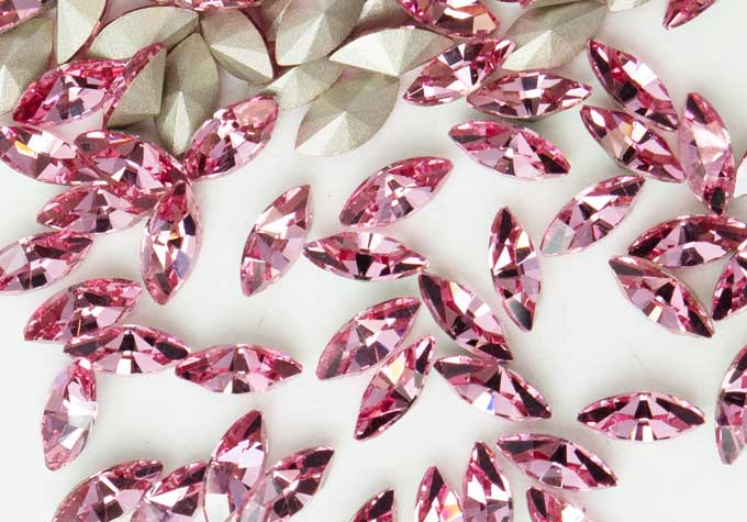 プレシオサ ファンシーストーン ナベット型 ライトローズ 8×4mm