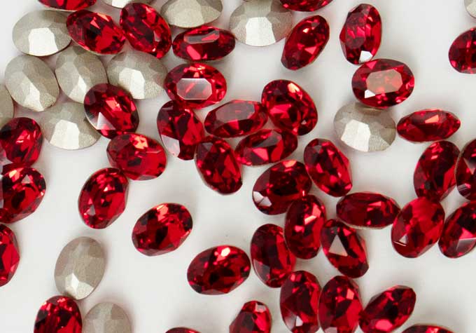 プレシオサ ファンシーストーン オーバル型 ライトシャム 8×6mm