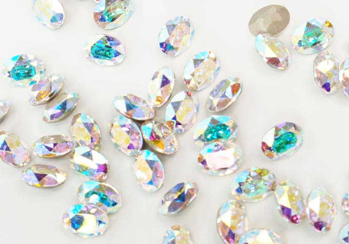 プレシオサ ファンシーストーン オーバル型 クリスタルオーロラ 8×6mm