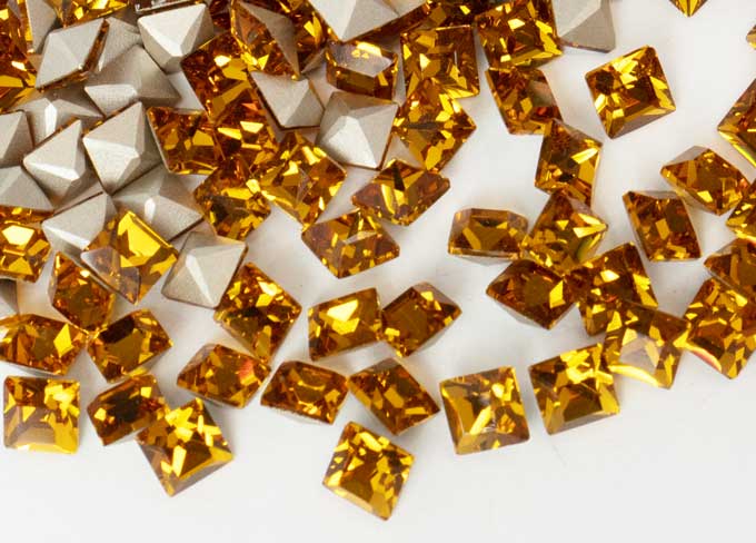 プレシオサ ファンシーストーン スクエア型 トパーズ 6×6mm