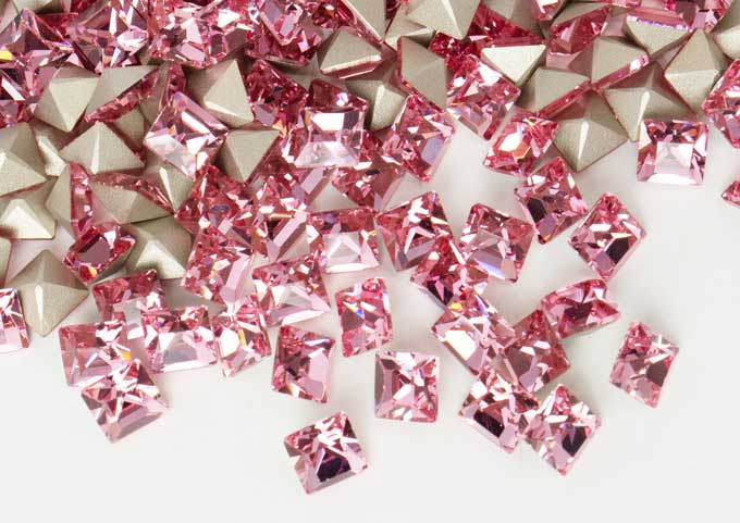 プレシオサ ファンシーストーン スクエア型 ライトローズ 6×6mm