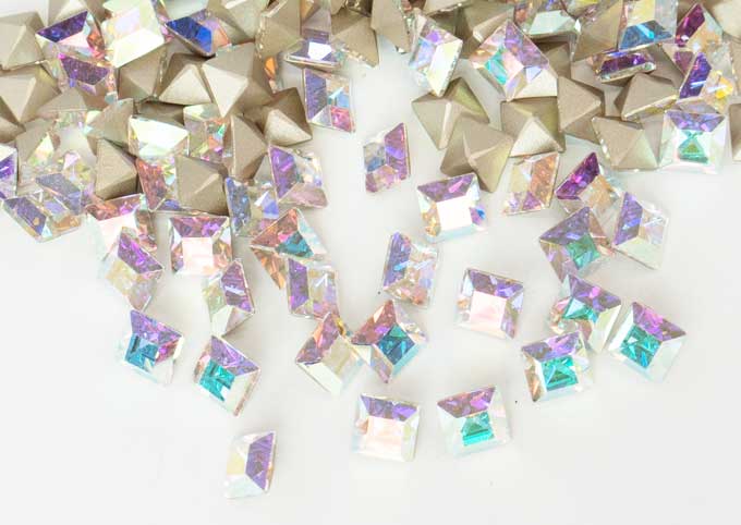 プレシオサ ファンシーストーン スクエア型 クリスタルオーロラ 5×5mm